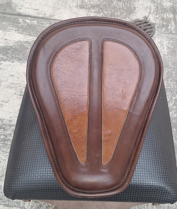 Asiento Solo de Resortes para Harley Softail usado - Imagen 3