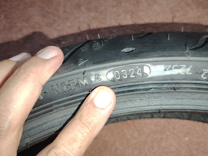 Dunlop Harley Davidson 130/60 R19 para road Glide - Imagen 3