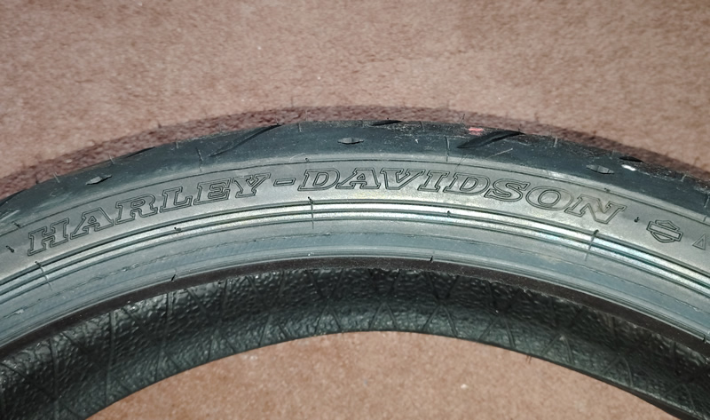 Dunlop Harley Davidson 130/60 R19 para road Glide - Imagen 6